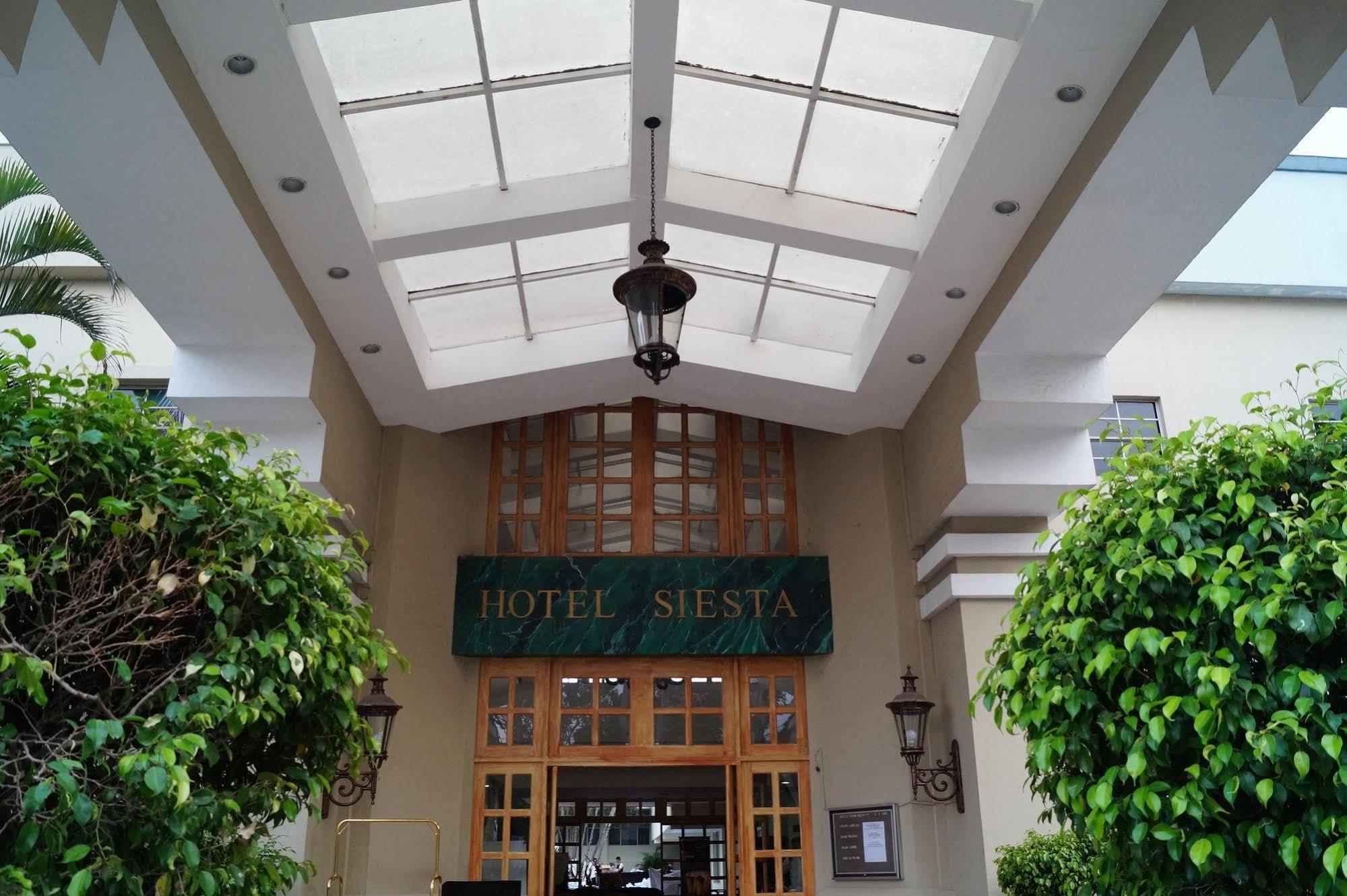 Siesta Hotel And Casino Antiguo Cuscatlán Dış mekan fotoğraf
